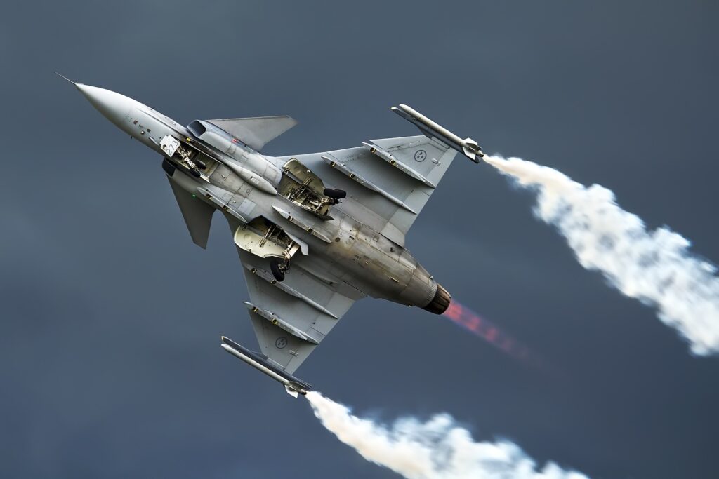 By Oleg V. Belyakov - AirTeamImages - Gallery page http://www.airliners.net/photo/Sweden---Air/Saab-JAS-39C-Gripen/2279593/LPhoto http://cdn-www.airliners.net/aviation-photos/photos/3/9/5/2279593.jpg, CC BY-SA 3.0, https://commons.wikimedia.org/w/index.php?curid=27377950